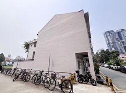 Flanders Square (D8), Retail #633263111